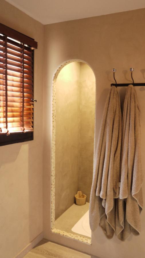 Bed and Breakfast Longo Mai Sillans-la Cascade Zewnętrze zdjęcie