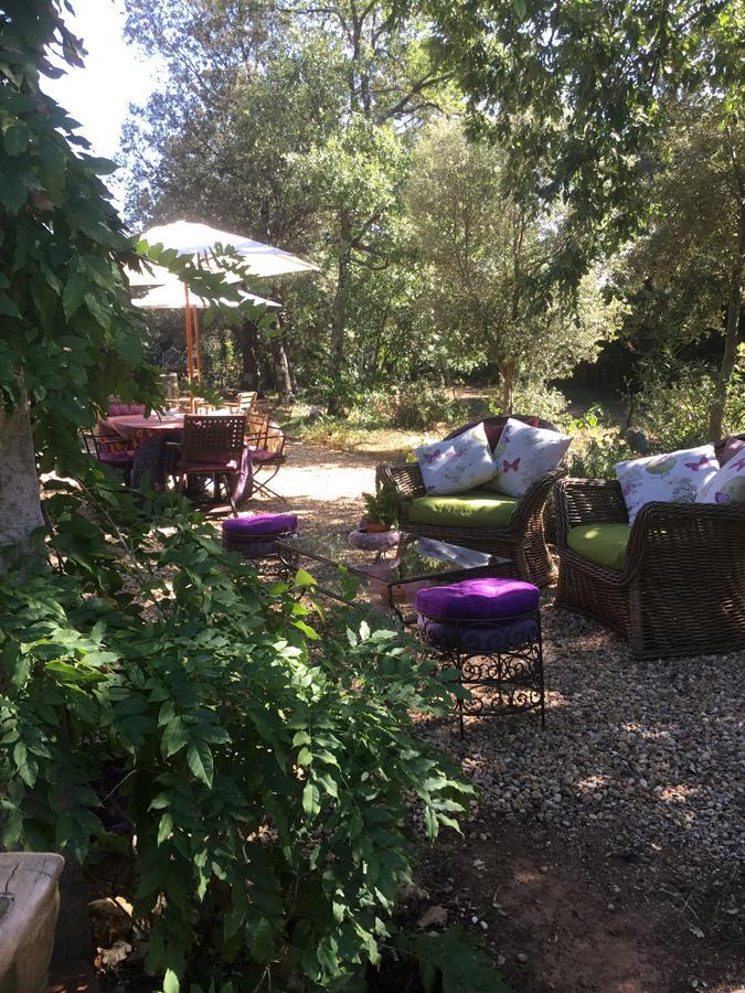 Bed and Breakfast Longo Mai Sillans-la Cascade Zewnętrze zdjęcie